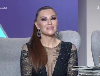 Αγνώριστη, με νέο πρόσωπο: Ξεκαρδιστικό στόλισμα του Twitter στην «κέρινη» Χατζηβασιλείου στο «My Style Rocks»